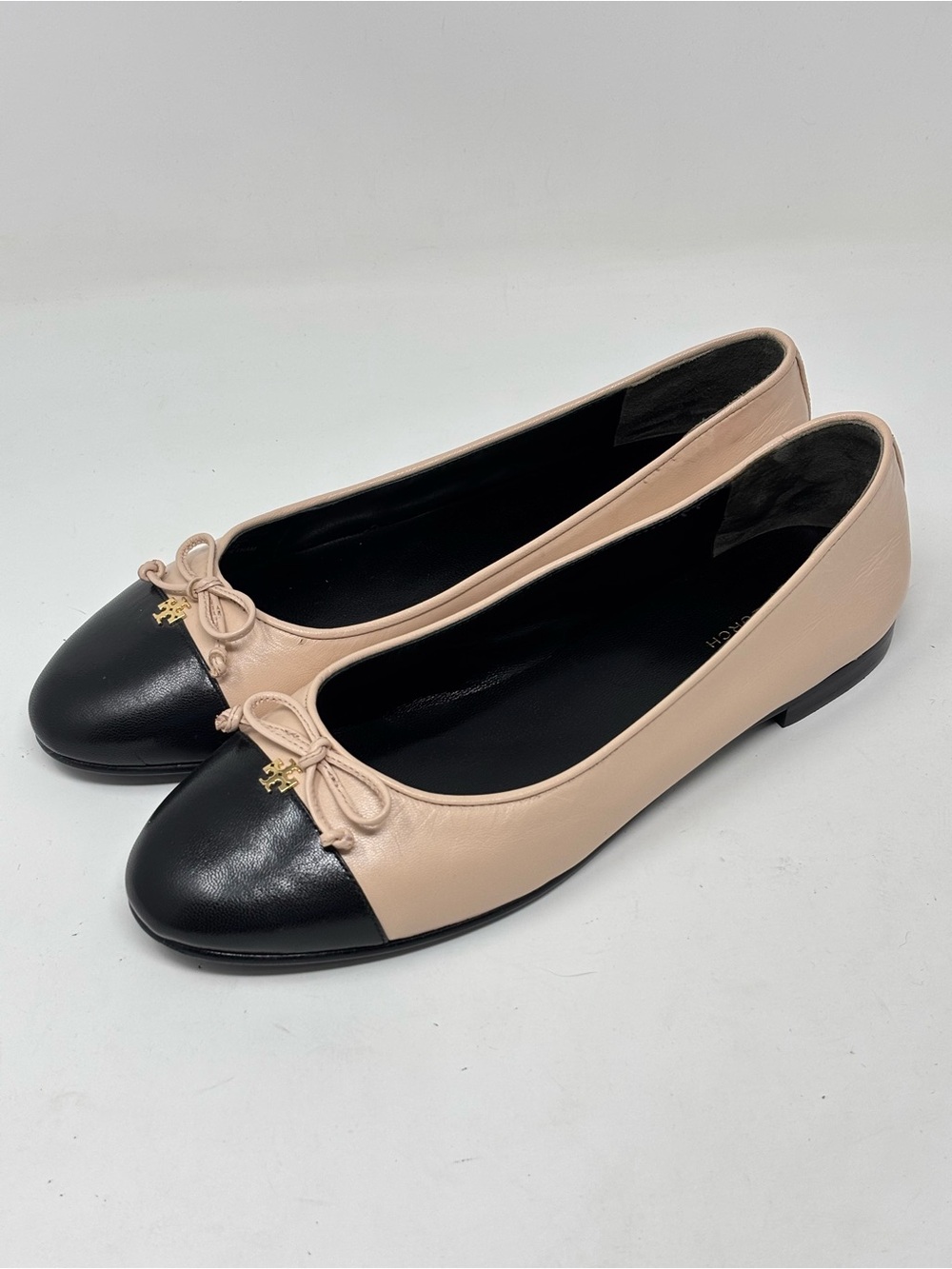 Tory Burch Cap-Toe leather Ballet Flats Ginger shortbread/black size 7.5